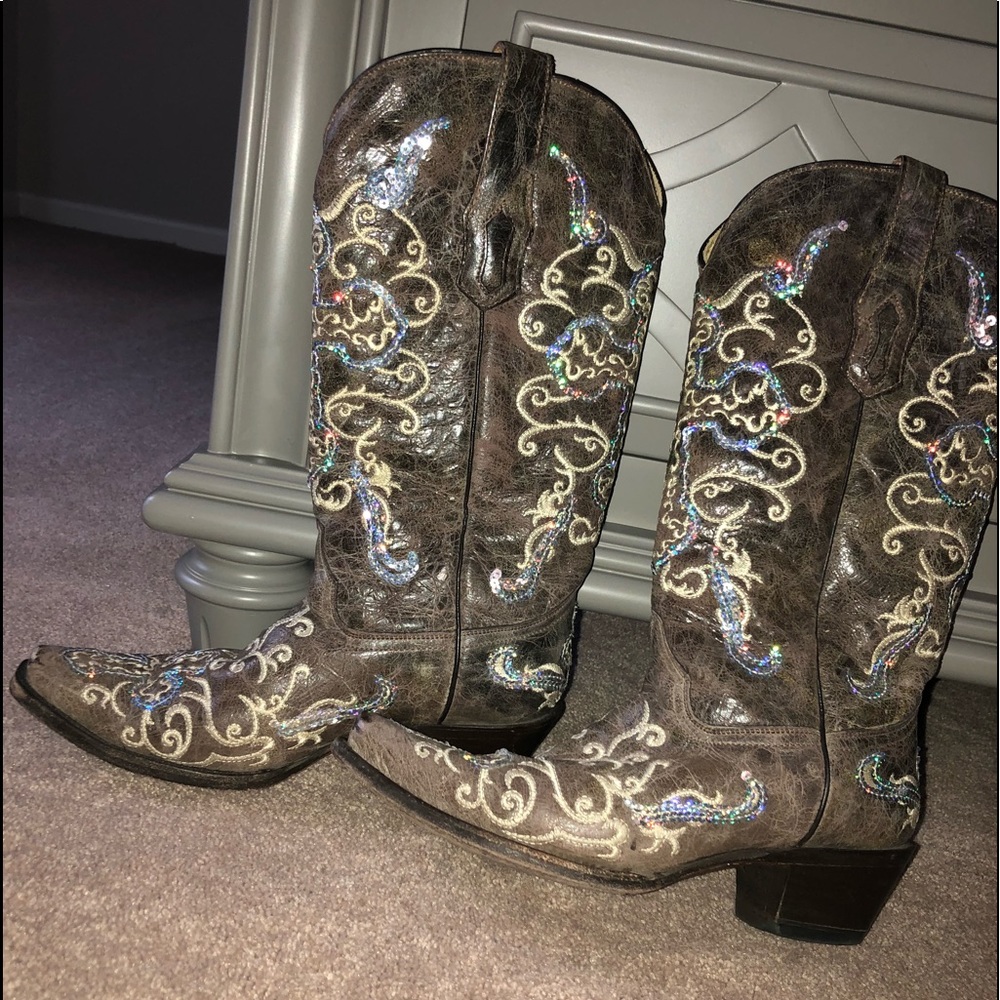 AUTHENTIC CORRAL BOOTS!!👌🏼👢